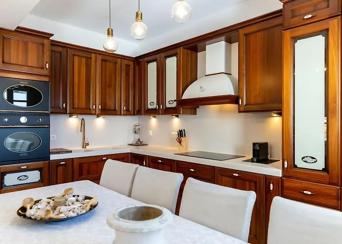 Constamar * Angairia